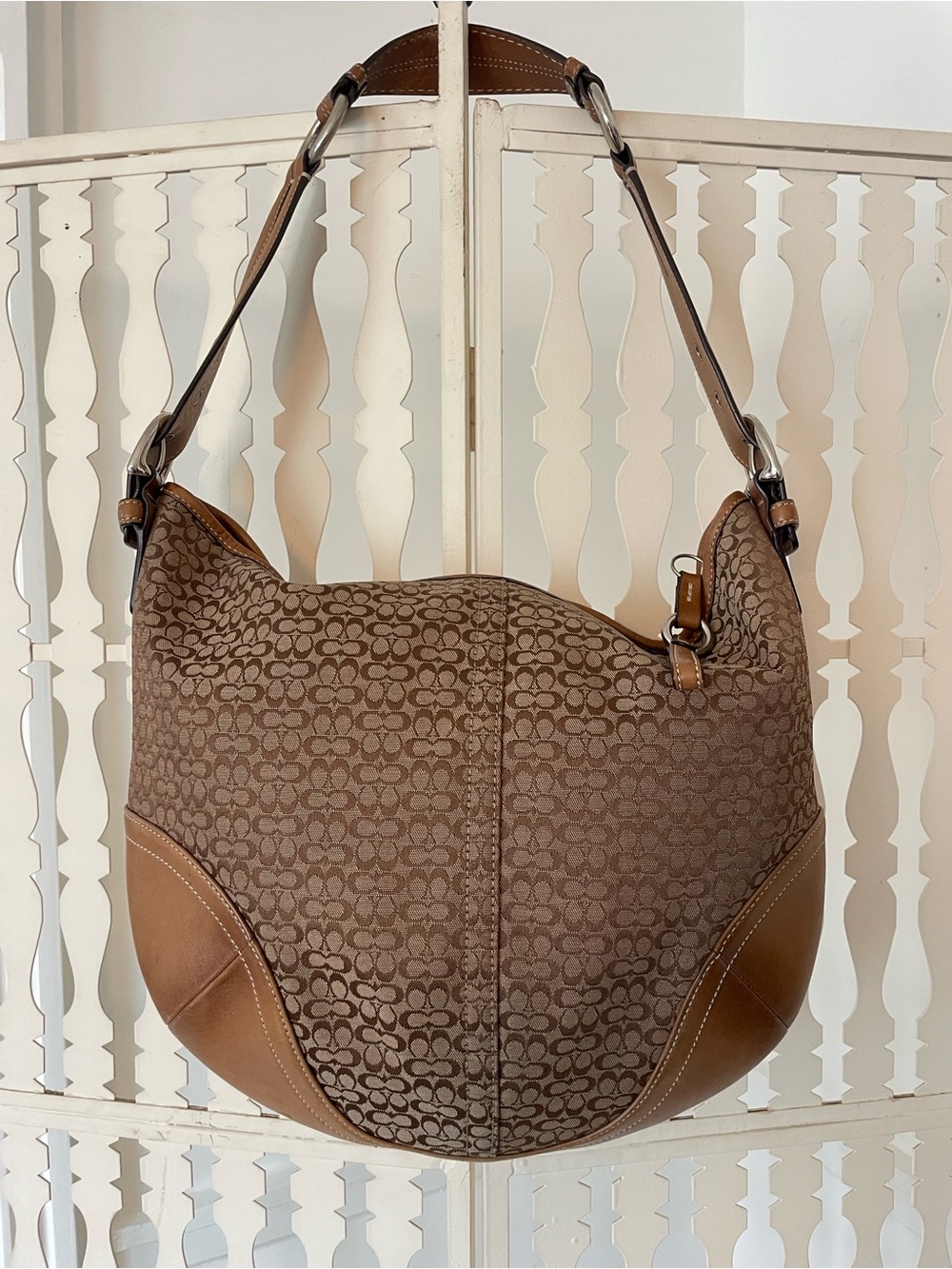 Vintage Coach Soho Signature Canvas Hobo Bag (Style No. 1461) - Picture 2 of 6